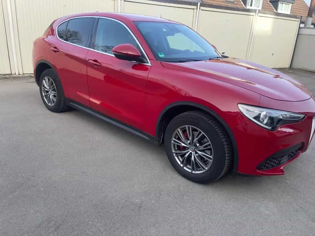 Alfa Romeo Stelvio Super Q4 Allrad  2HD leder klima AT8 11/2017-photo-4