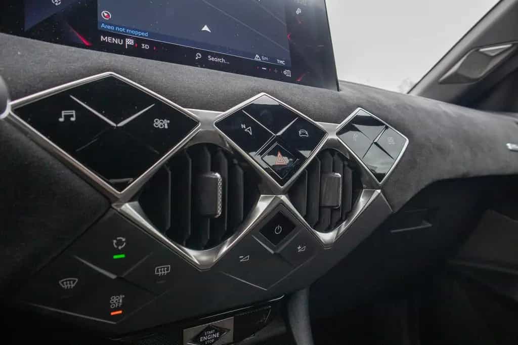 DS Automobiles DS3 Crossback CAMERA, LED, APPLE/ANDROID, AIRCO 11/2021-photo-11