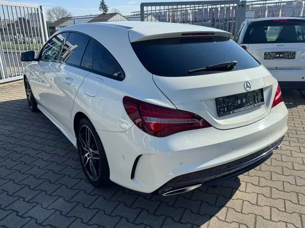 Mercedes-Benz CLA-Class Shooting Brake CLA 200 AMG LEDER PANORAMA 11/2017-photo-4