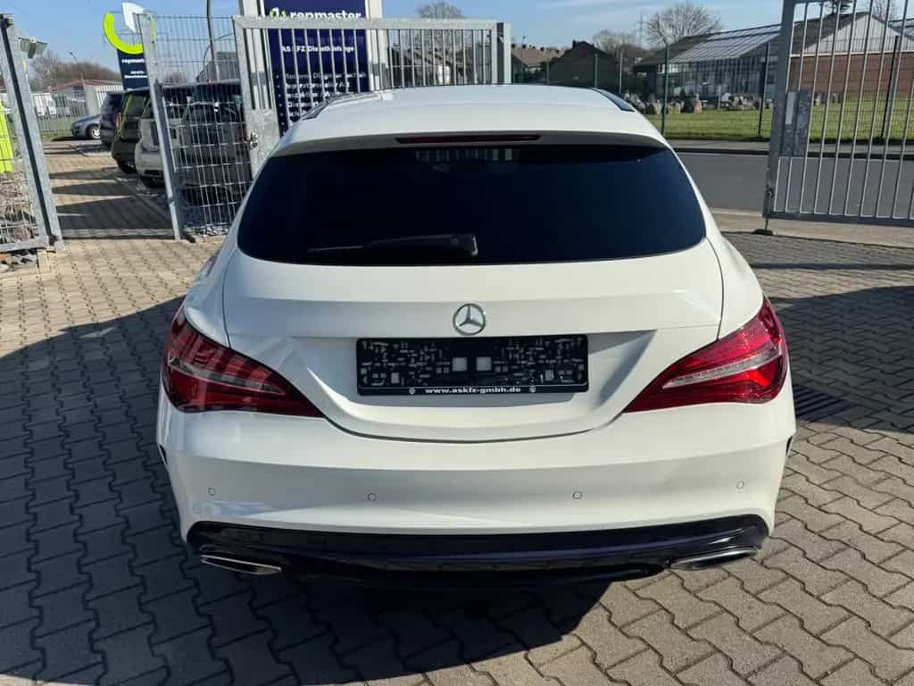 Mercedes-Benz CLA-Class Shooting Brake CLA 200 AMG LEDER PANORAMA 11/2017-photo-5