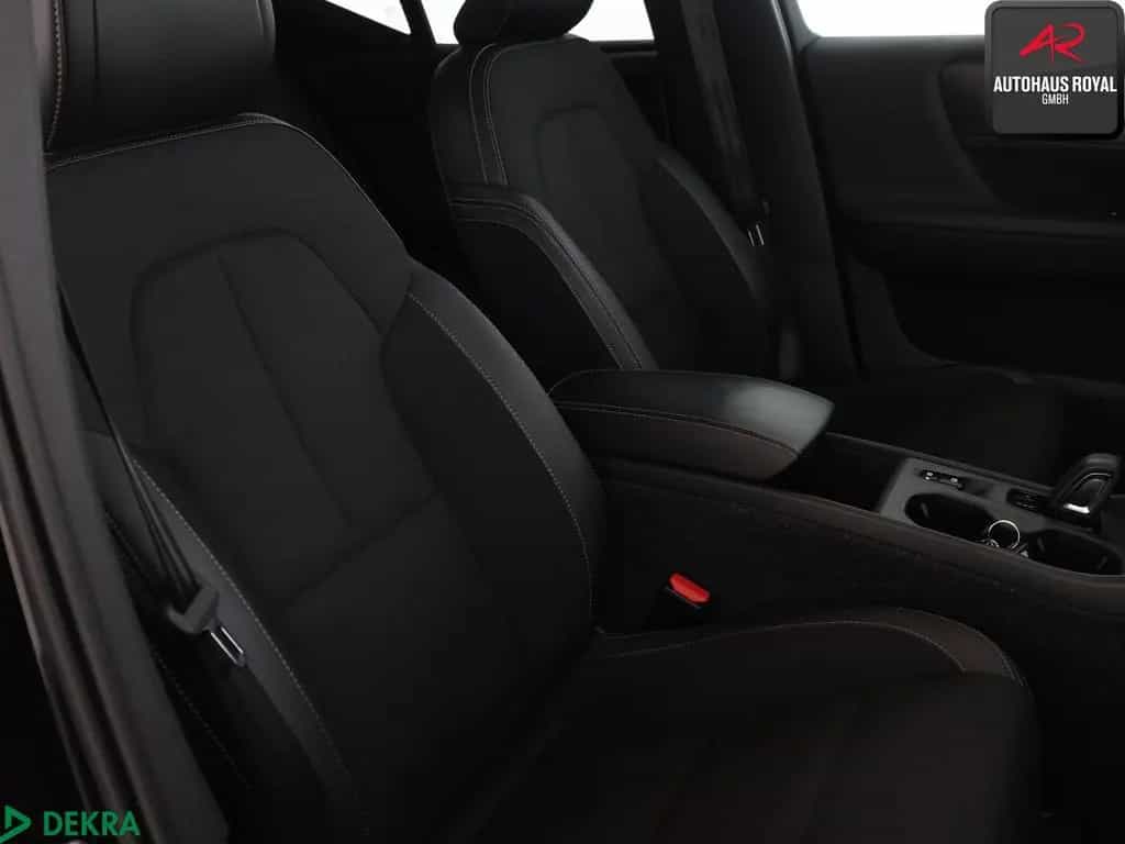 Volvo XC40 XC 40 2.0 T4 AWD PANORAMA,SPURHALTE,CARPLAY,LED 03/2020-photo-10