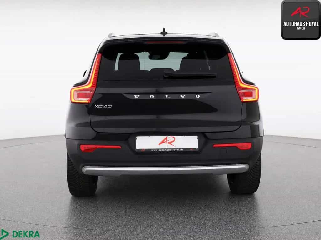 Volvo XC40 XC 40 2.0 T4 AWD PANORAMA,SPURHALTE,CARPLAY,LED 03/2020-photo-3