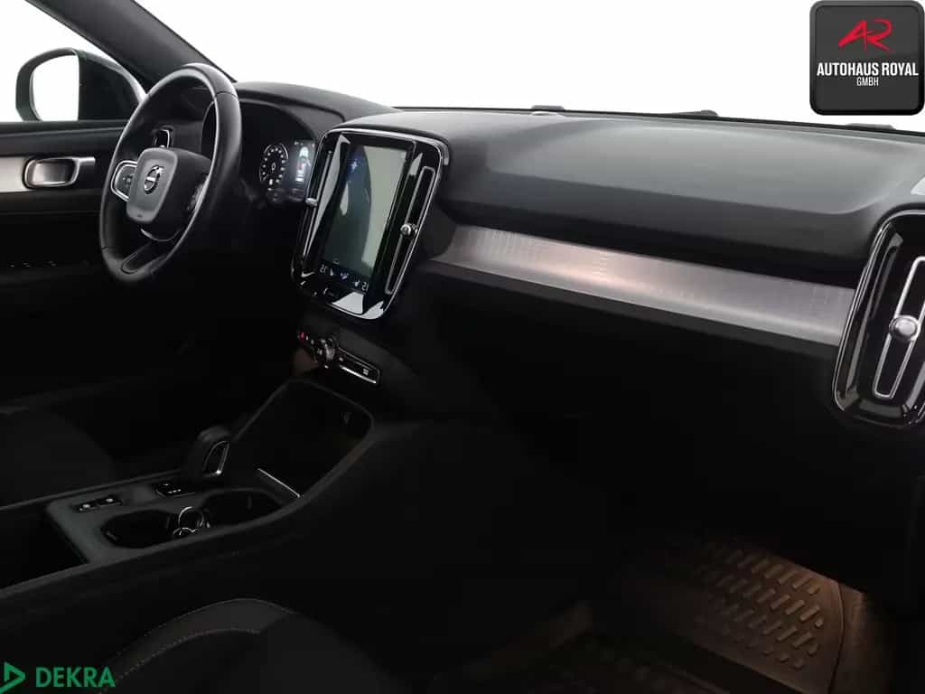 Volvo XC40 XC 40 2.0 T4 AWD PANORAMA,SPURHALTE,CARPLAY,LED 03/2020-photo-9