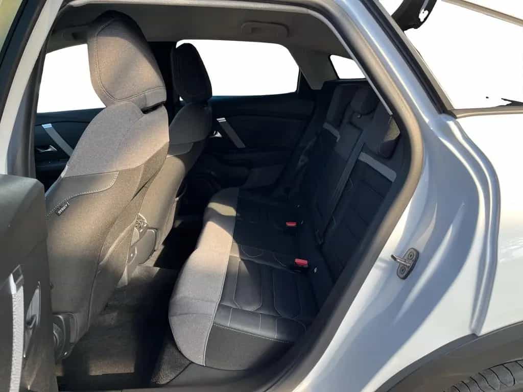 Citroën C4 Shine PT 130 EAT 8 Navi+Carplay+HUD+RFK+LM 01/2024-photo-11