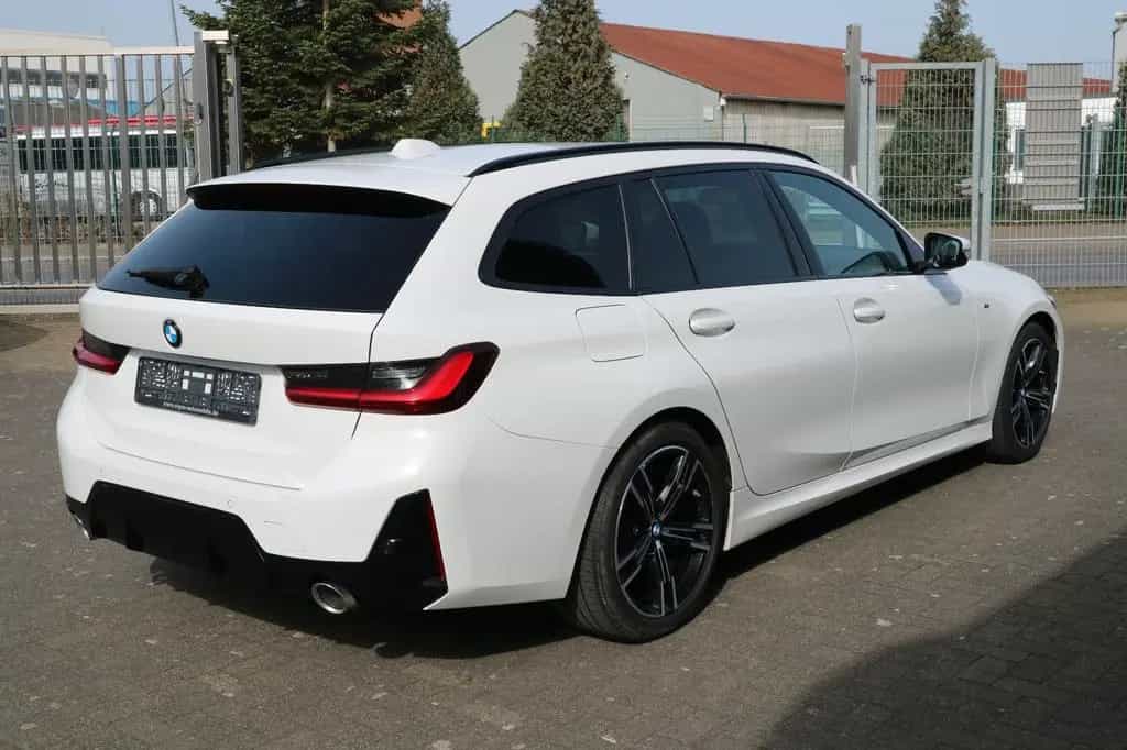 BMW 3 Series 318 d M Sport Aut. *CURVED*LED*PDC*NAVI* 03/2023-photo-1