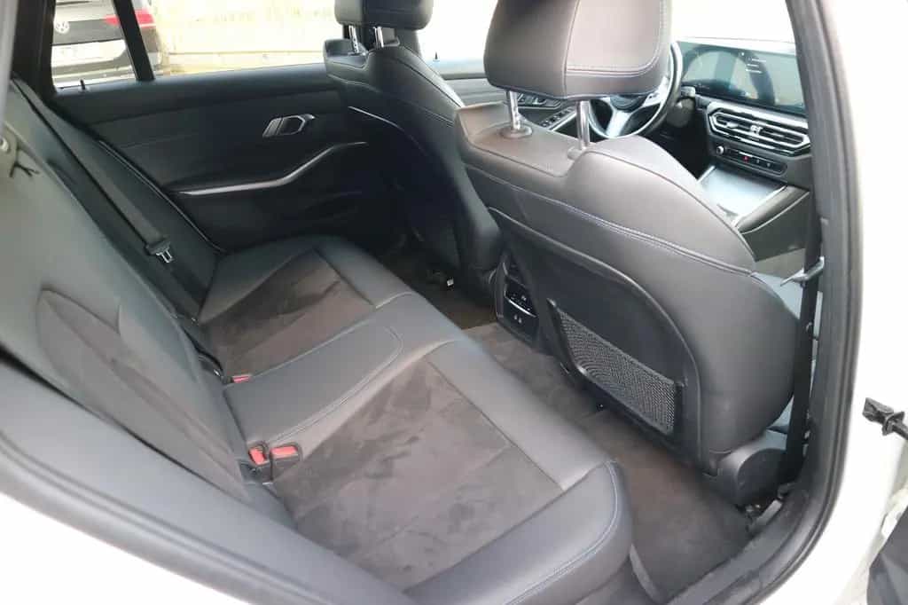 BMW 3 Series 318 d M Sport Aut. *CURVED*LED*PDC*NAVI* 03/2023-photo-27