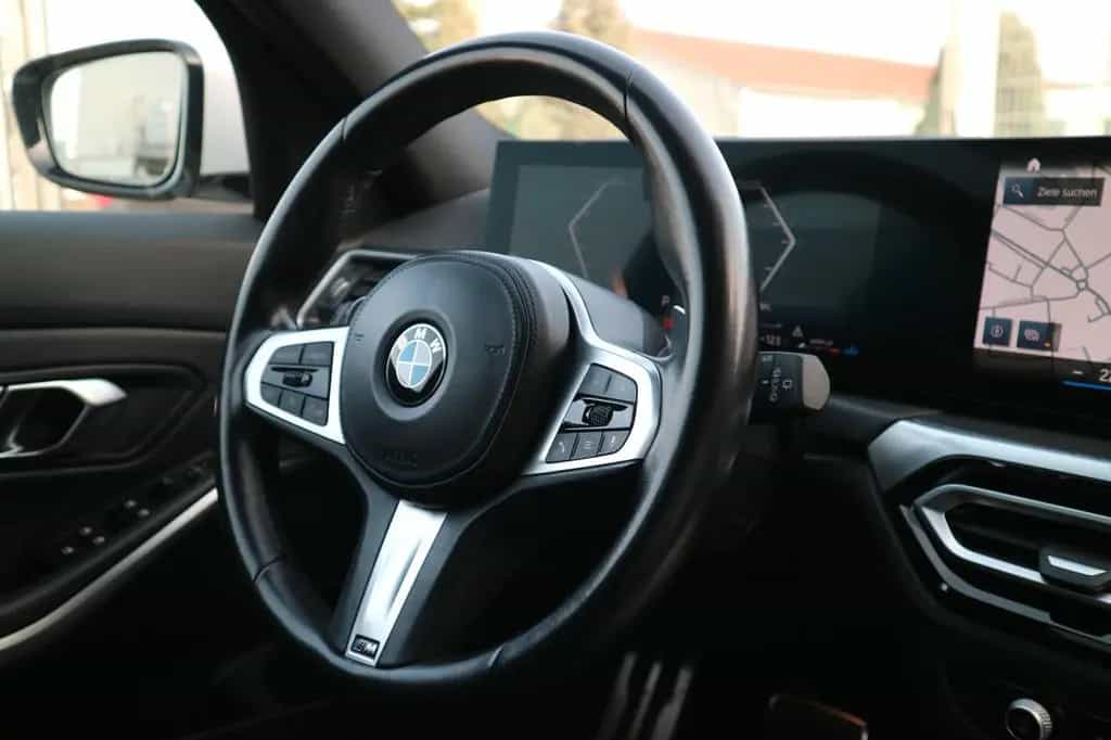 BMW 3 Series 318 d M Sport Aut. *CURVED*LED*PDC*NAVI* 03/2023-photo-33