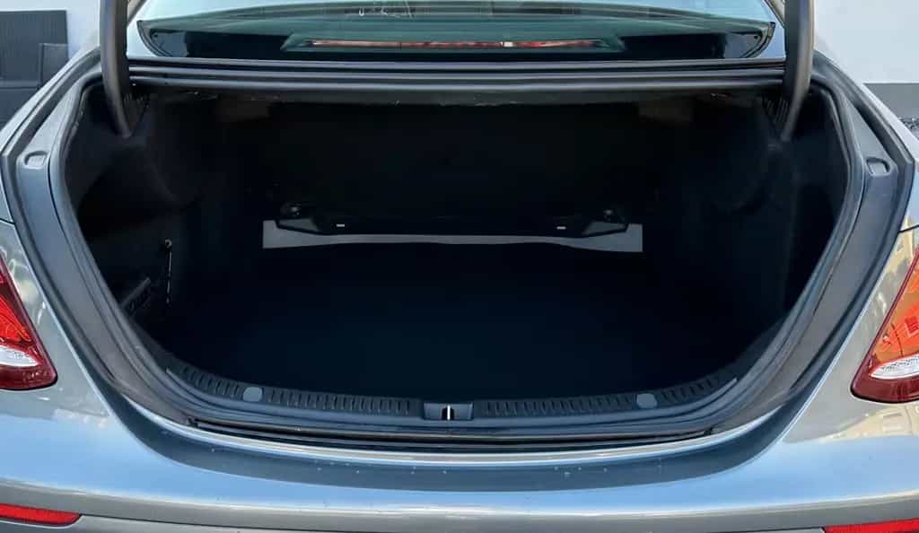Mercedes-Benz E 200 Limousine 9G*LUXURY*AMBIENTE*NAVI*KAMERA* 04/2016-photo-16