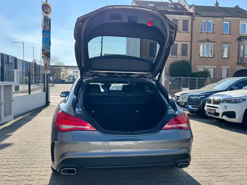 Mercedes-Benz CLA-Class 200 Shooting Brake AMG-LINE*PANO*XEN*H&K*KAM 03/2016-photo-18