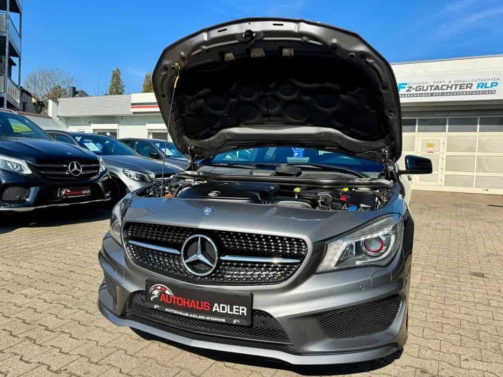 Mercedes-Benz CLA-Class 200 Shooting Brake AMG-LINE*PANO*XEN*H&K*KAM 03/2016-photo-5