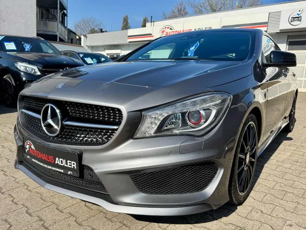 Mercedes-Benz CLA-Class 200 Shooting Brake AMG-LINE*PANO*XEN*H&K*KAM 03/2016-photo-8