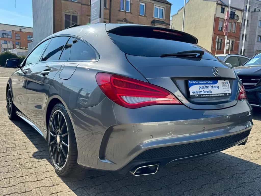Mercedes-Benz CLA-Class 200 Shooting Brake AMG-LINE*PANO*XEN*H&K*KAM 03/2016-photo-12