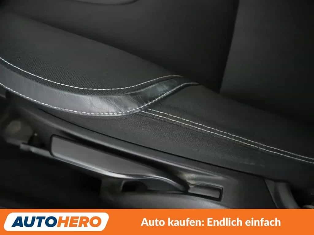 Volvo V40 1.5 Momentum Aut.*NAVI*PDC*SHZ*TEMPO*ALU* 10/2017-photo-25