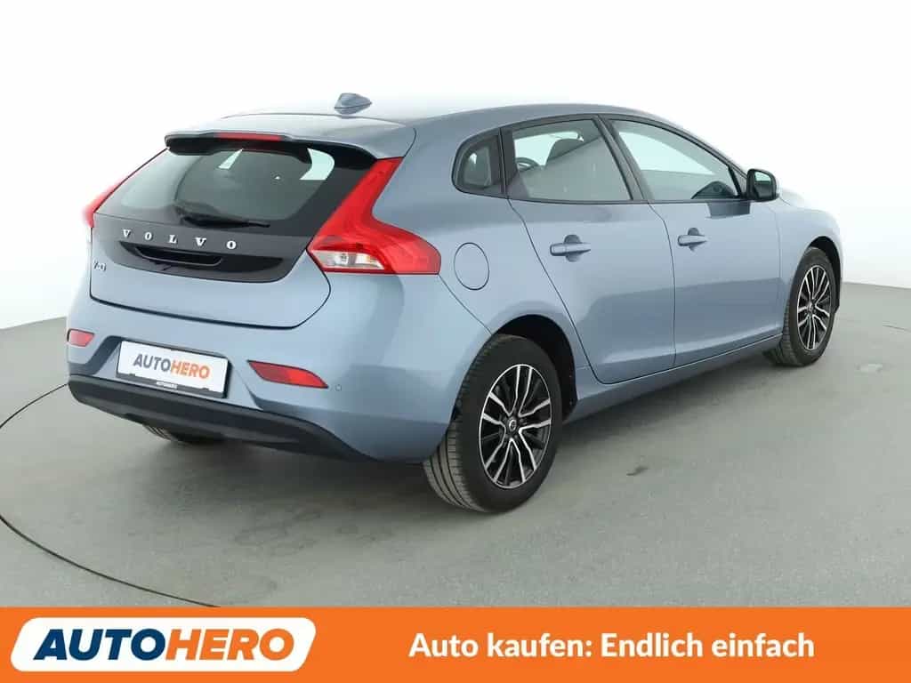 Volvo V40 1.5 Momentum Aut.*NAVI*PDC*SHZ*TEMPO*ALU* 10/2017-photo-5
