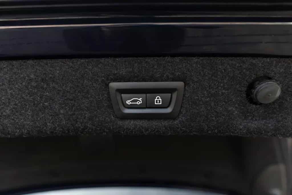 BMW 5 Series 530I M-PERFORMANCE LED KAM CARPLAY TOTW RDK HIFI 02/2019-photo-32