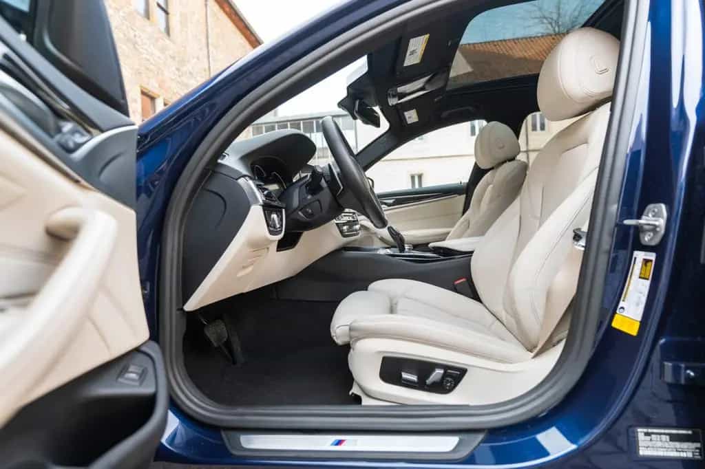 BMW 5 Series 530I M-PERFORMANCE LED KAM CARPLAY TOTW RDK HIFI 02/2019-photo-4