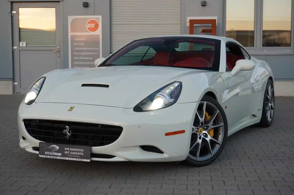 Ferrari California 4.3 V8 4-Sitzer 01/2012-photo-0