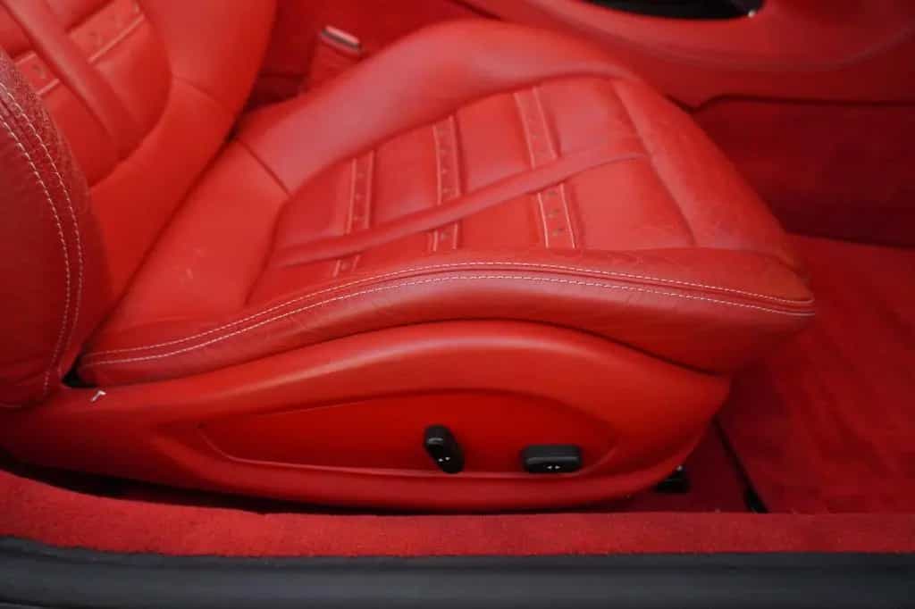 Ferrari California 4.3 V8 4-Sitzer 01/2012-photo-23