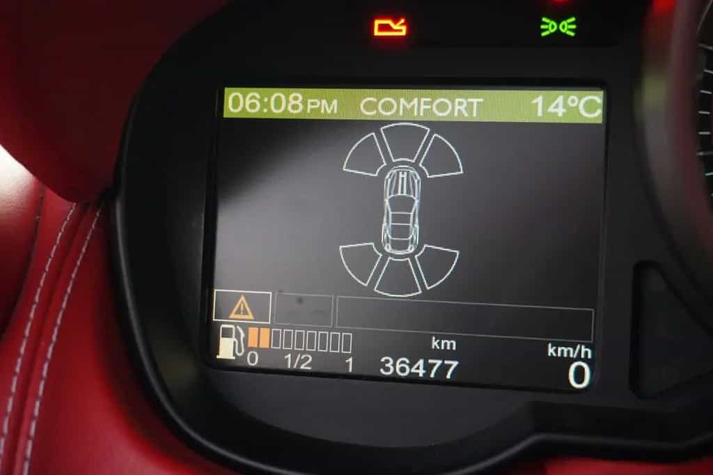 Ferrari California 4.3 V8 4-Sitzer 01/2012-photo-34