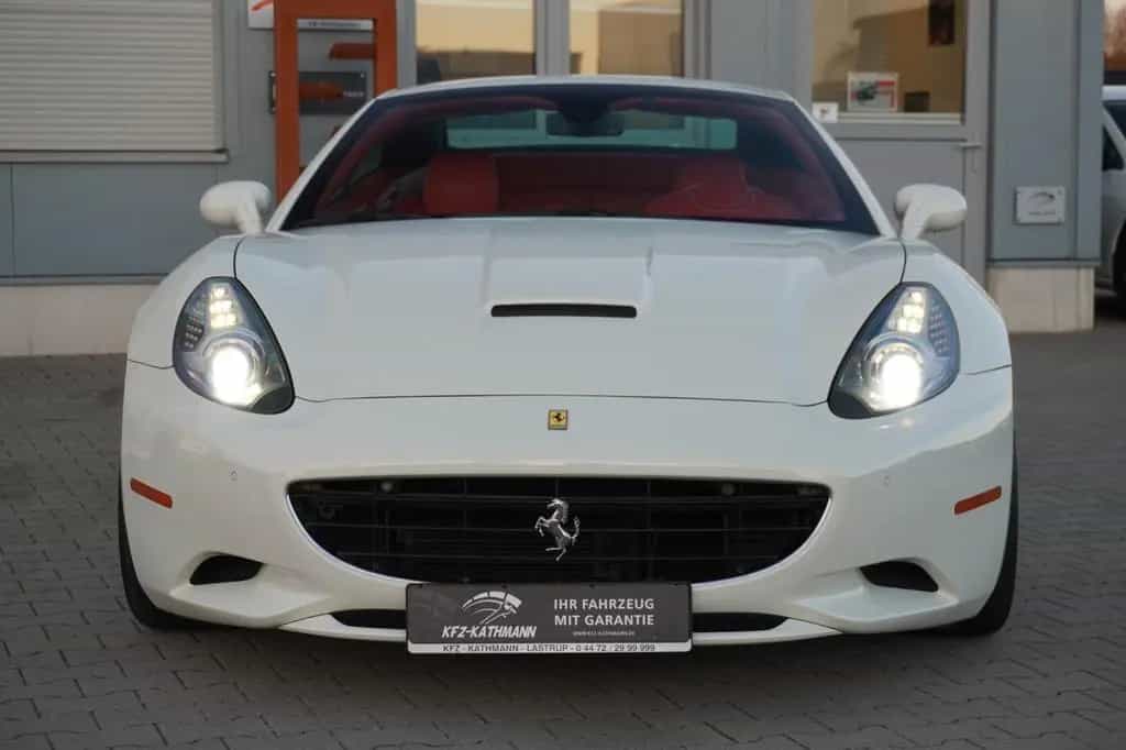 Ferrari California 4.3 V8 4-Sitzer 01/2012-photo-4