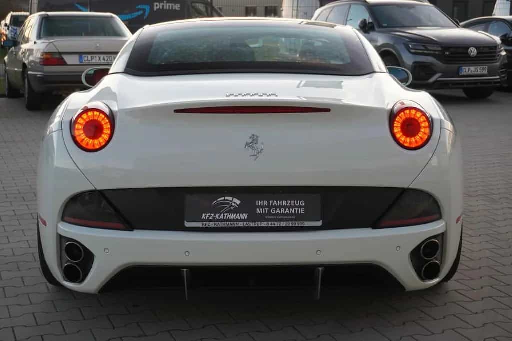 Ferrari California 4.3 V8 4-Sitzer 01/2012-photo-9
