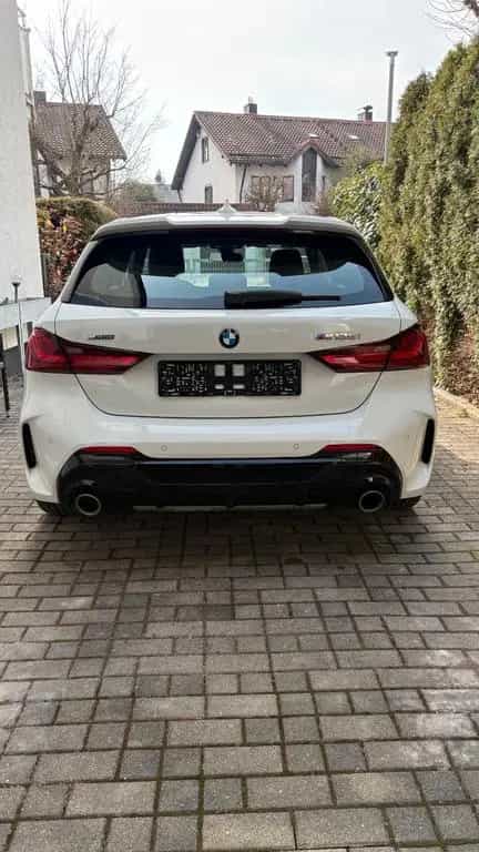 BMW M135 xDrive 03/2022-photo-4