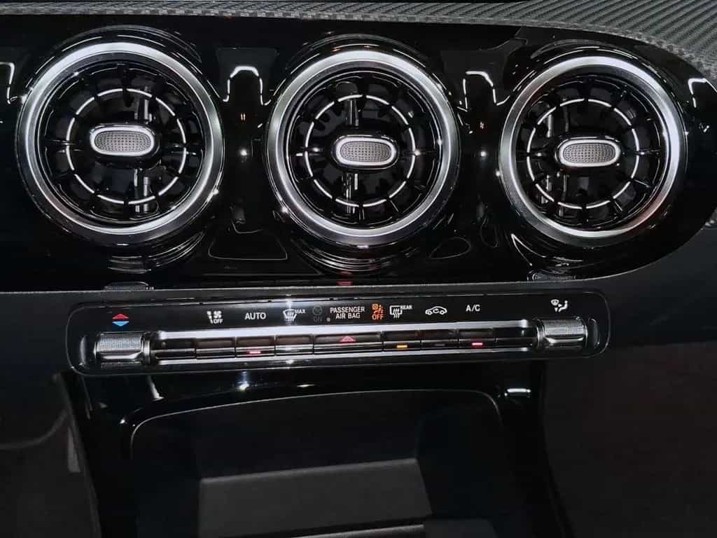Mercedes-Benz A 200 ,1.Hand,Navi,LED,Tempo,Pano,MBUX,Kamera,AHK 05/2022-photo-19