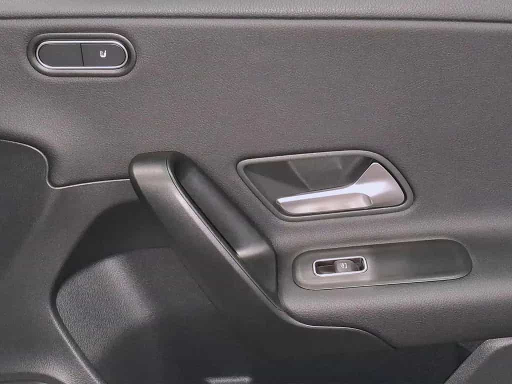 Mercedes-Benz A 200 ,1.Hand,Navi,LED,Tempo,Pano,MBUX,Kamera,AHK 05/2022-photo-9