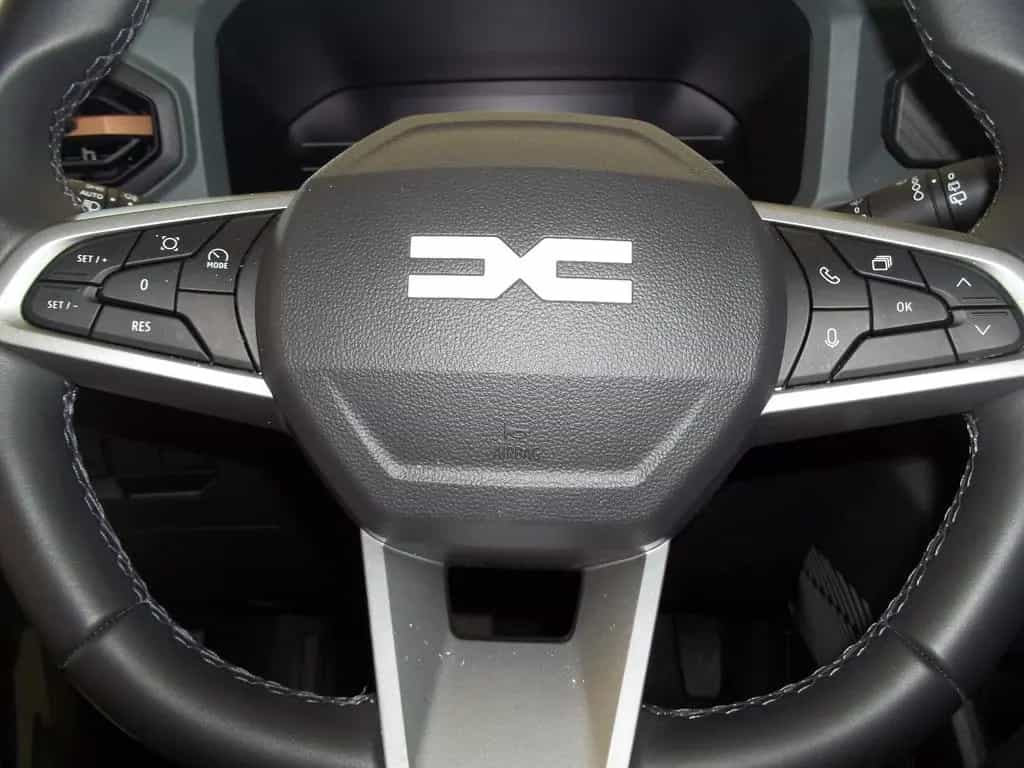 Dacia Duster III TCe 130 Extreme 4x4 05/2025-photo-14