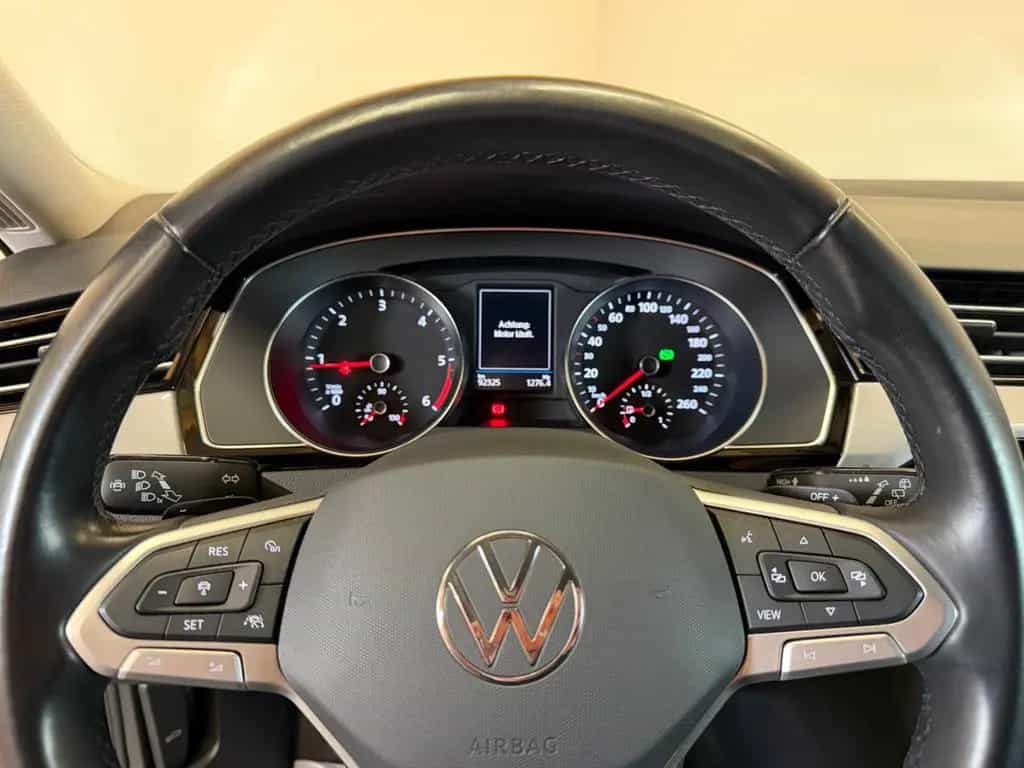 Volkswagen Passat Business 4Motion 2.0TDI/AHK/R-Kam/Standhe 11/2022-photo-20