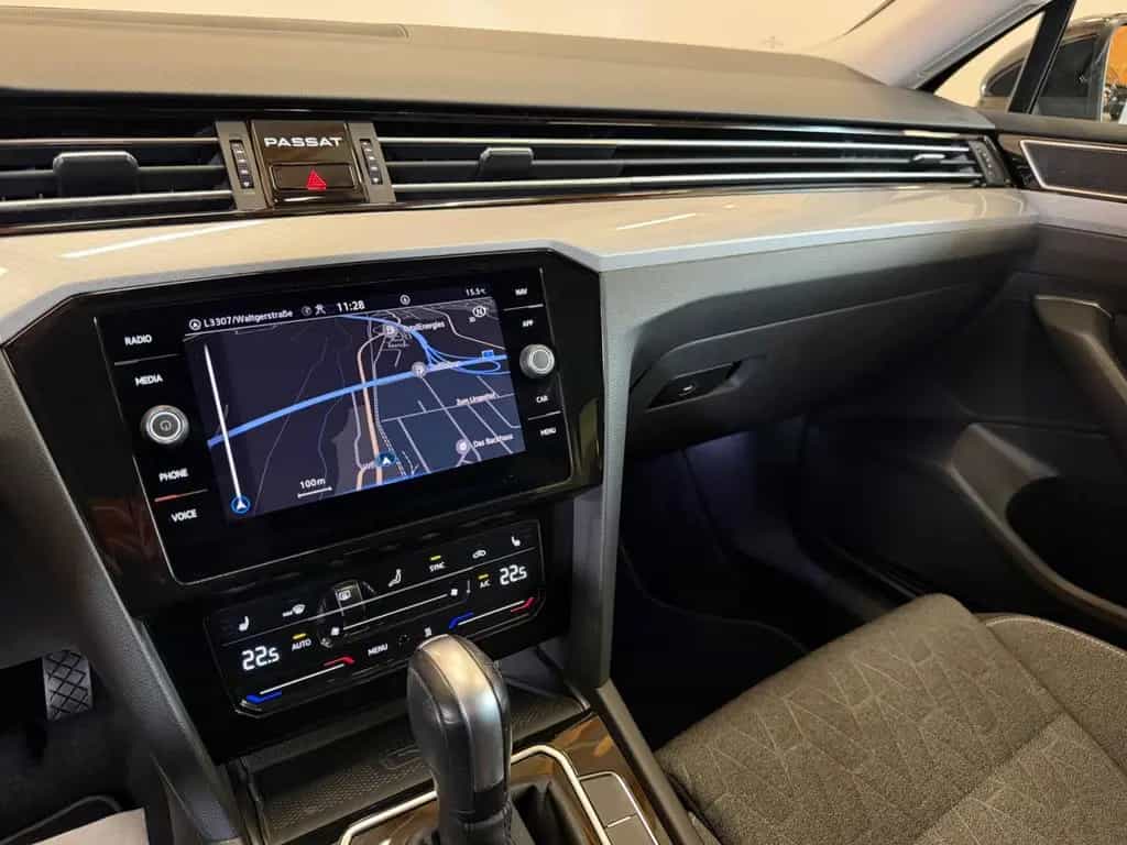 Volkswagen Passat Business 4Motion 2.0TDI/AHK/R-Kam/Standhe 11/2022-photo-23