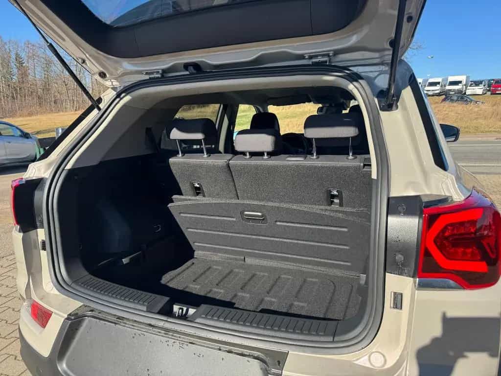 KGM Korando Nomad 6/AT 2WD SHZ, LHZ, DAB, RFK 03/2026-photo-10
