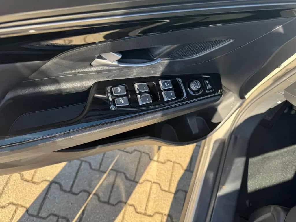 KGM Korando Nomad 6/AT 2WD SHZ, LHZ, DAB, RFK 03/2026-photo-15