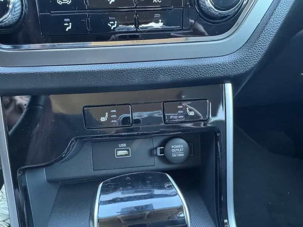 KGM Korando Nomad 6/AT 2WD SHZ, LHZ, DAB, RFK 03/2026-photo-33