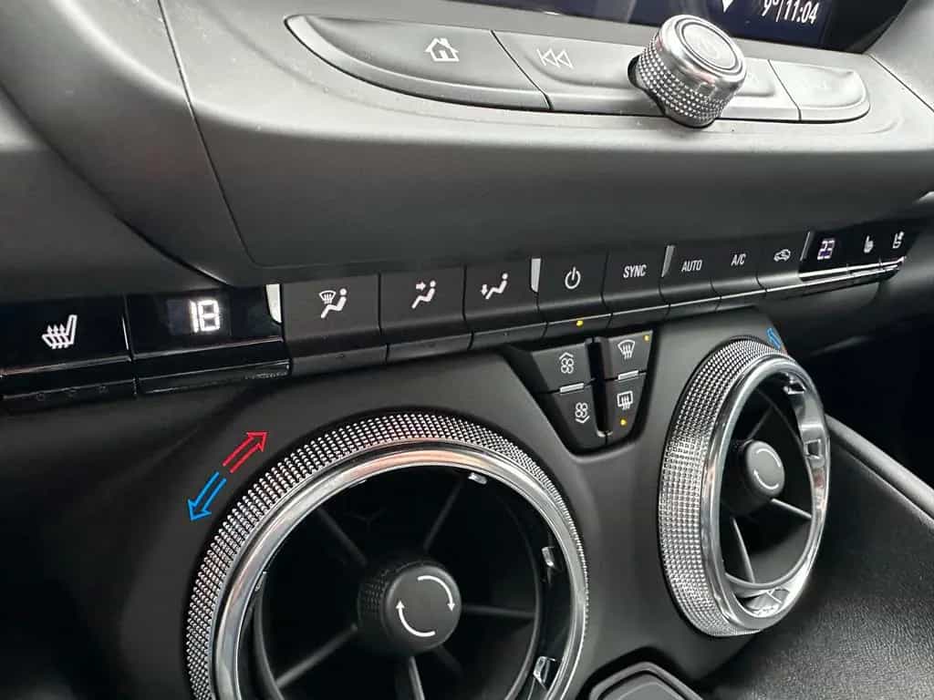 Chevrolet Camaro 1LE 2SS NEUWERTIG KM/H TACHO 1. HAND 11/2019-photo-12