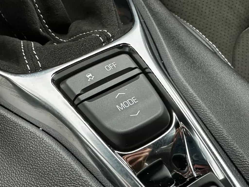 Chevrolet Camaro 1LE 2SS NEUWERTIG KM/H TACHO 1. HAND 11/2019-photo-17