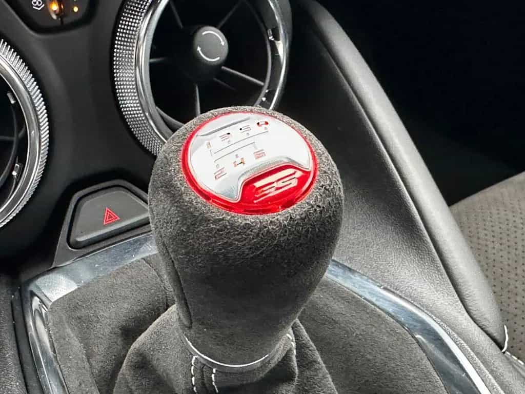Chevrolet Camaro 1LE 2SS NEUWERTIG KM/H TACHO 1. HAND 11/2019-photo-22