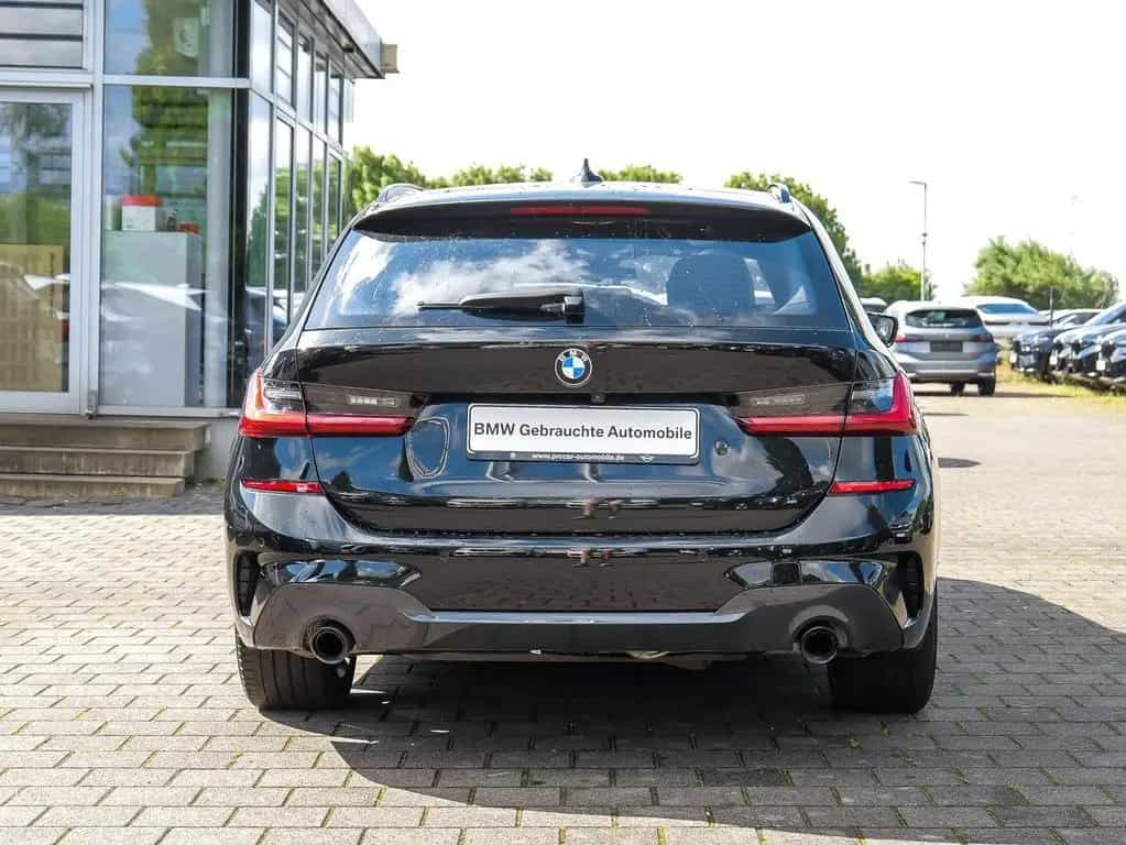 BMW 330 i M Sport PANO ACC AHK RFK NAVI LED Laser 09/2022-photo-10