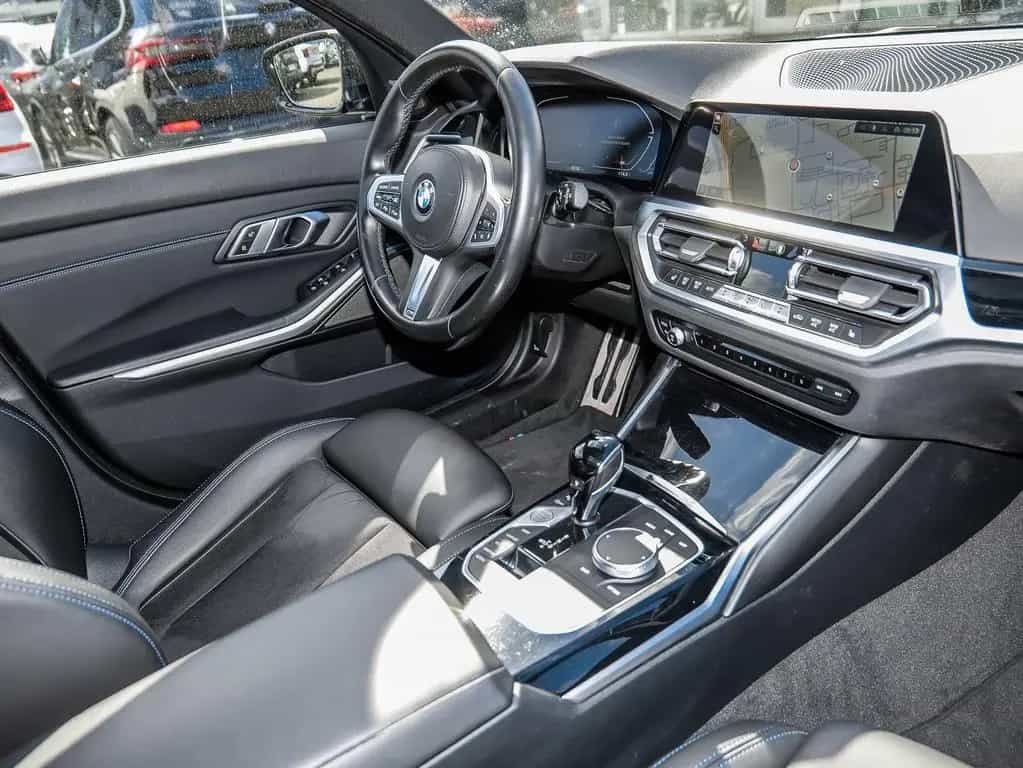 BMW 330 i M Sport PANO ACC AHK RFK NAVI LED Laser 09/2022-photo-15