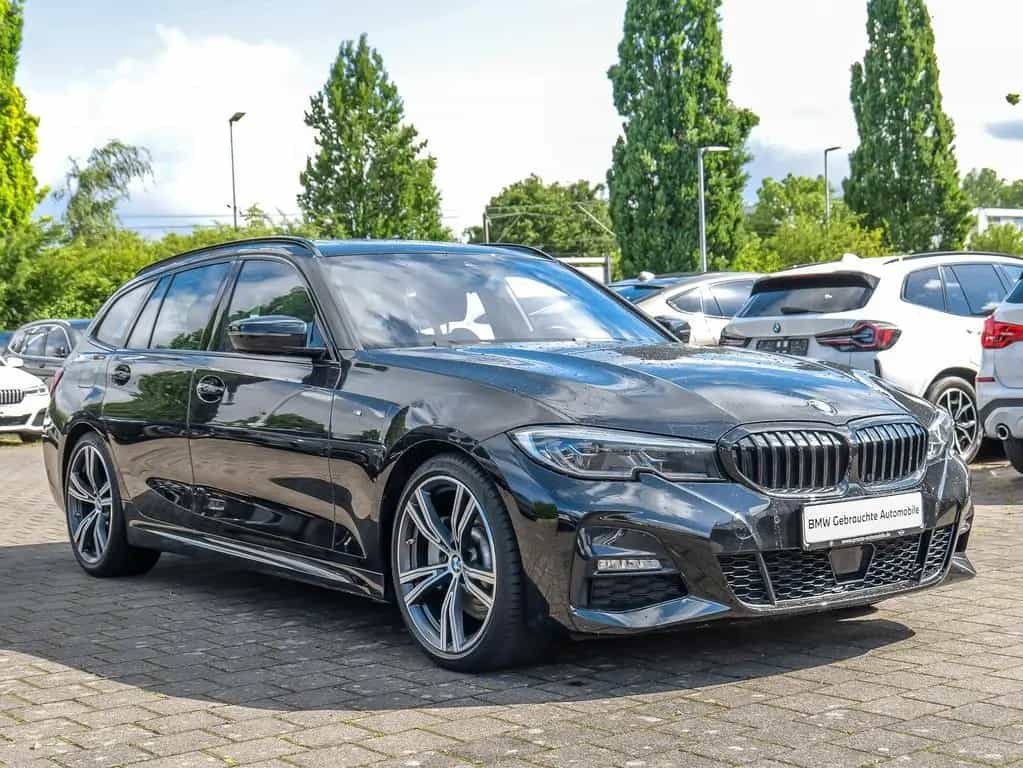 BMW 330 i M Sport PANO ACC AHK RFK NAVI LED Laser 09/2022-photo-5
