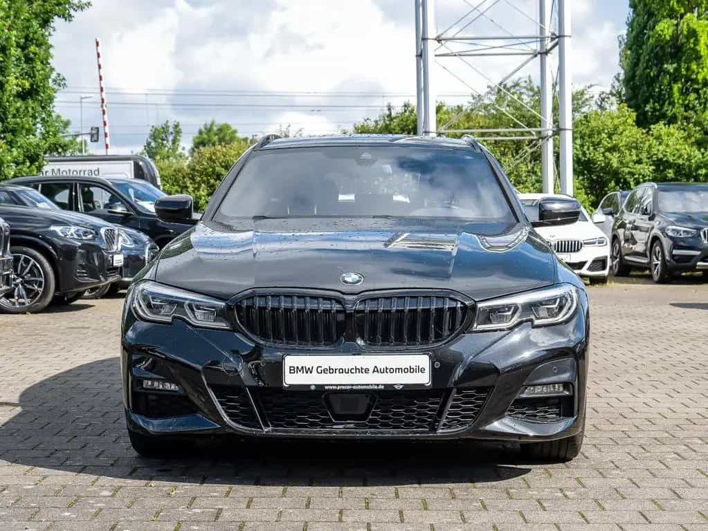 BMW 330 i M Sport PANO ACC AHK RFK NAVI LED Laser 09/2022-photo-7