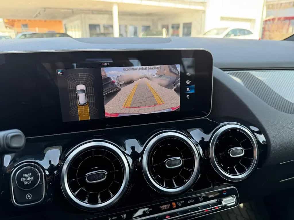 Mercedes-Benz GLA 200 AMG*MBUX*Night*AHK*Rcam 08/2020-photo-24