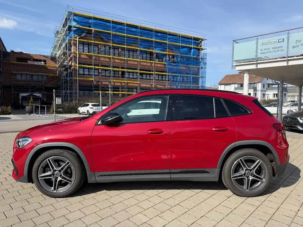 Mercedes-Benz GLA 200 AMG*MBUX*Night*AHK*Rcam 08/2020-photo-3
