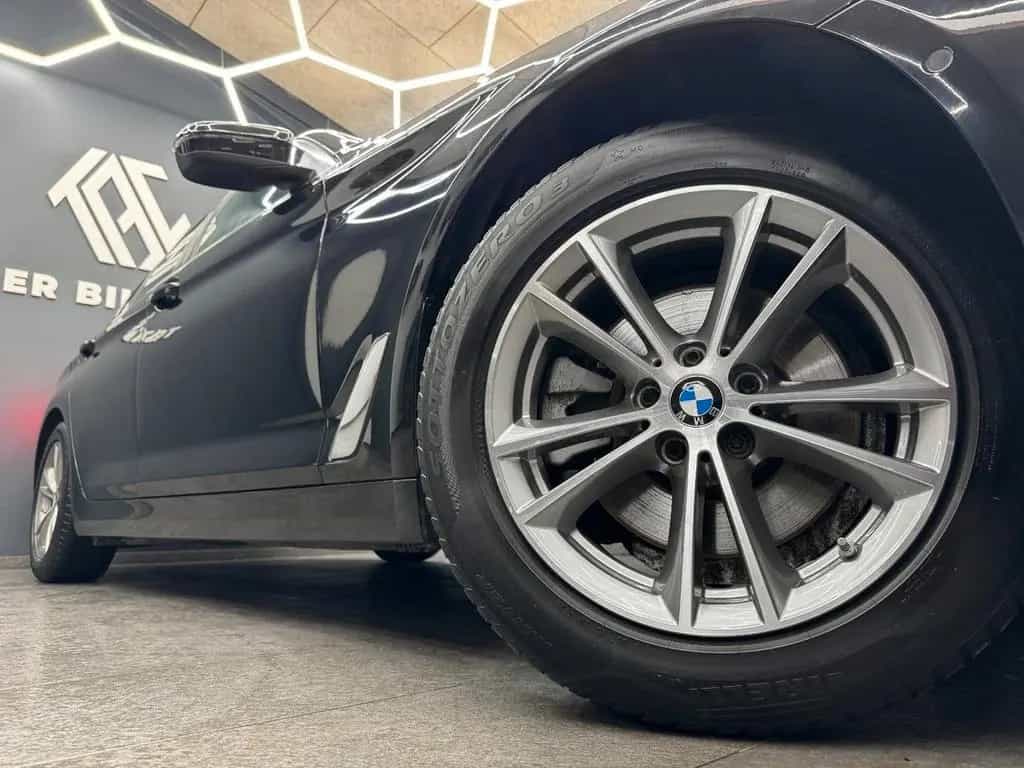 BMW 5 Series 520 5 Touring 520 d xDrive 12/2022-photo-0