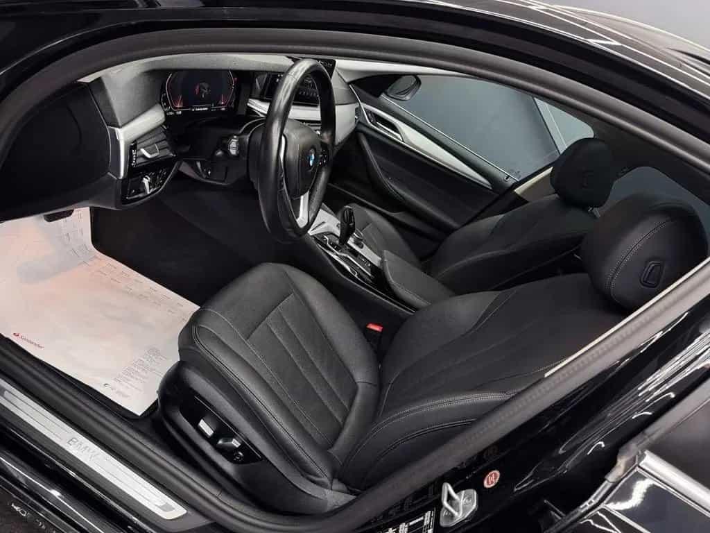 BMW 5 Series 520 5 Touring 520 d xDrive 12/2022-photo-4