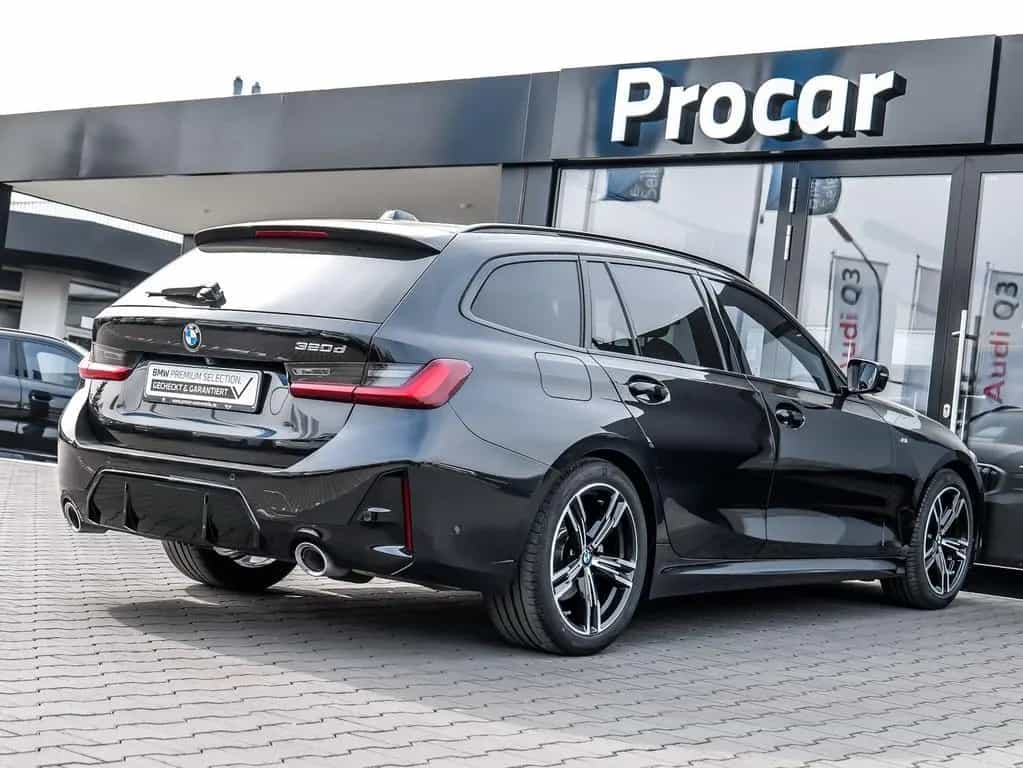 BMW 3 Series 320d 01/2023-photo-1