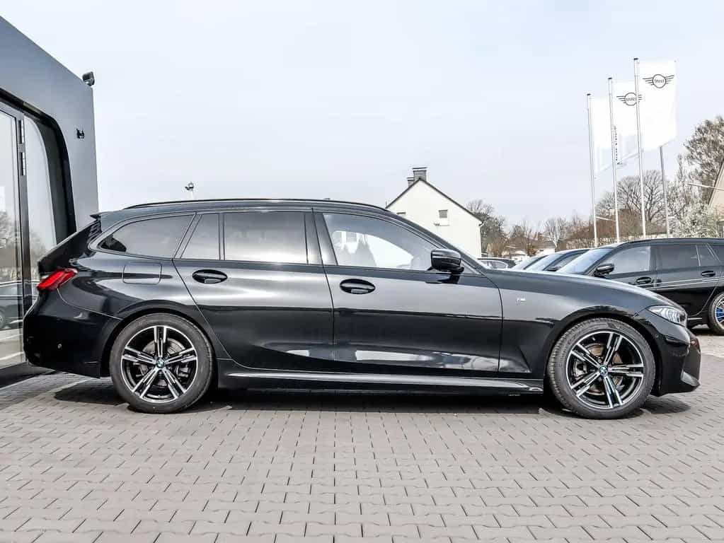 BMW 3 Series 320d 01/2023-photo-9