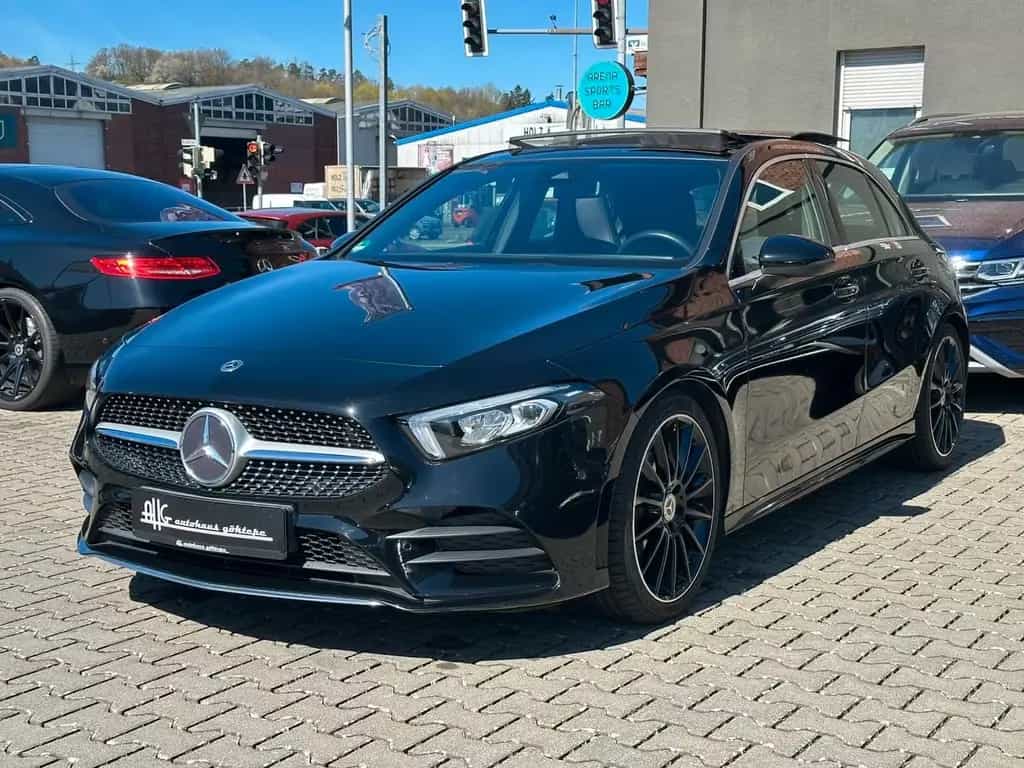 Mercedes-Benz A 200 *AMG-LINE*PANO*NAVIGATION-PREMIUM* 11/2018-photo-1