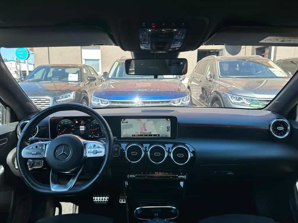Mercedes-Benz A 200 *AMG-LINE*PANO*NAVIGATION-PREMIUM* 11/2018-photo-22