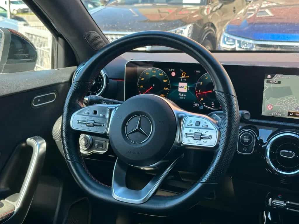 Mercedes-Benz A 200 *AMG-LINE*PANO*NAVIGATION-PREMIUM* 11/2018-photo-23